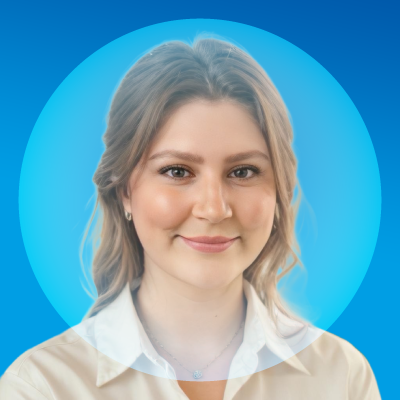 Headshot of Ashley Calhoun